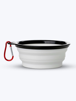 Hunde-Reisenapf, weiß, mit schwarzem Rand und rotem Metallkarabiner, 350 ml, aufgeklappte Napfansicht, Marke Pet Supplies.