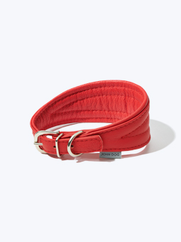 2Lederhalsband für Windhund in rot, die Ansicht zeigt das liegende Halsband von der Verschlussseite, John Dog, Listing