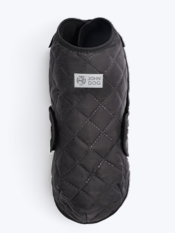 Schwarze gesteppte Hundejacke, mit reflektierendem Etikett, Ansicht von oben, Marke John Dog.