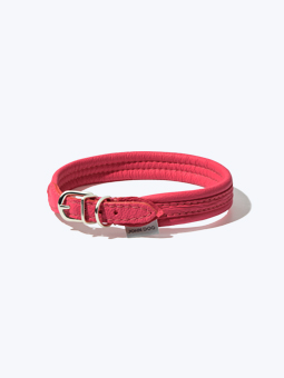 Dickeres Hundehalsband aus Leder in rosa, die Ansicht zeigt das liegende Halsband von der Verschlussseite, John Dog, Listing