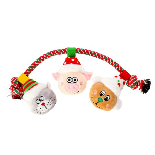 Ein quietschendes Plüsch-Maskottchen für Hunde, bestehend aus drei Plüschköpfen (ein Schwein, eine Katze und ein Rentier), die an einer roten und grünen Schnur befestigt sind.