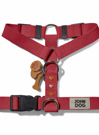 Kastanienbraunes Hundegeschirr aus Baumwollgurtband aus der MANIFEST Kollektion von John Dog. Das Geschirr hat einen Schlüsselring aus Leder mit einem Knochen, einer Hundepfote und einem Herz sowie Nieten in Form von braunen Herzen.
